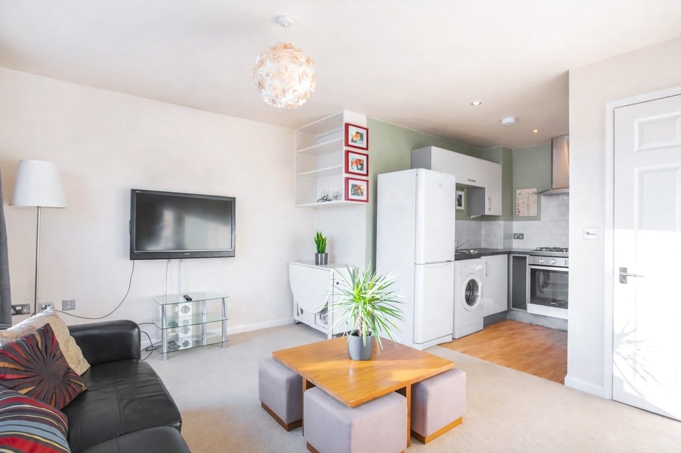 1 bedroom property for sale in London | Robinson Jackson