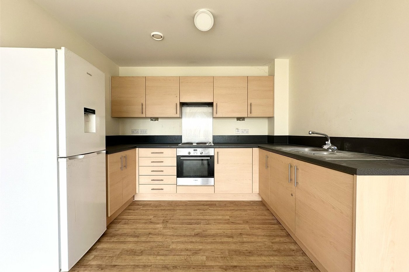 2 bedroom property for sale in Greenhithe | Robinson Jackson