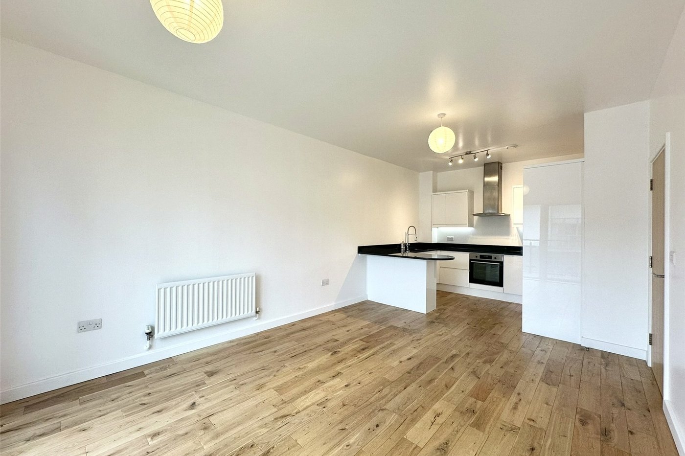 2 bedroom property for sale in Greenhithe | Robinson Jackson