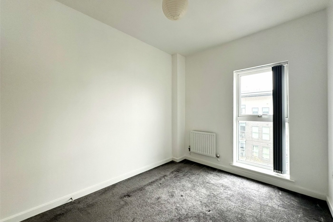 2 bedroom property for sale in Greenhithe | Robinson Jackson