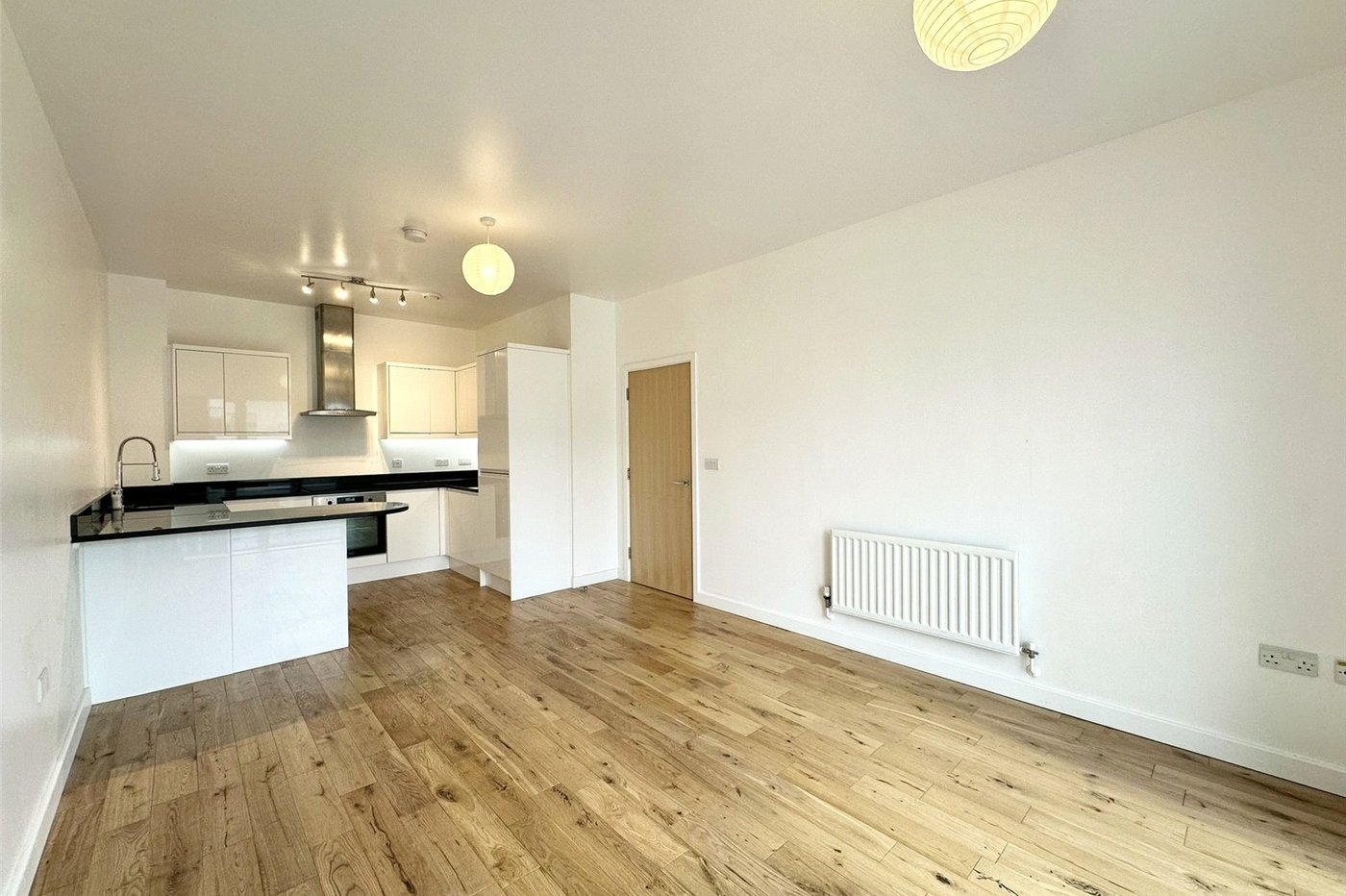 2 bedroom property for sale in Greenhithe | Robinson Jackson