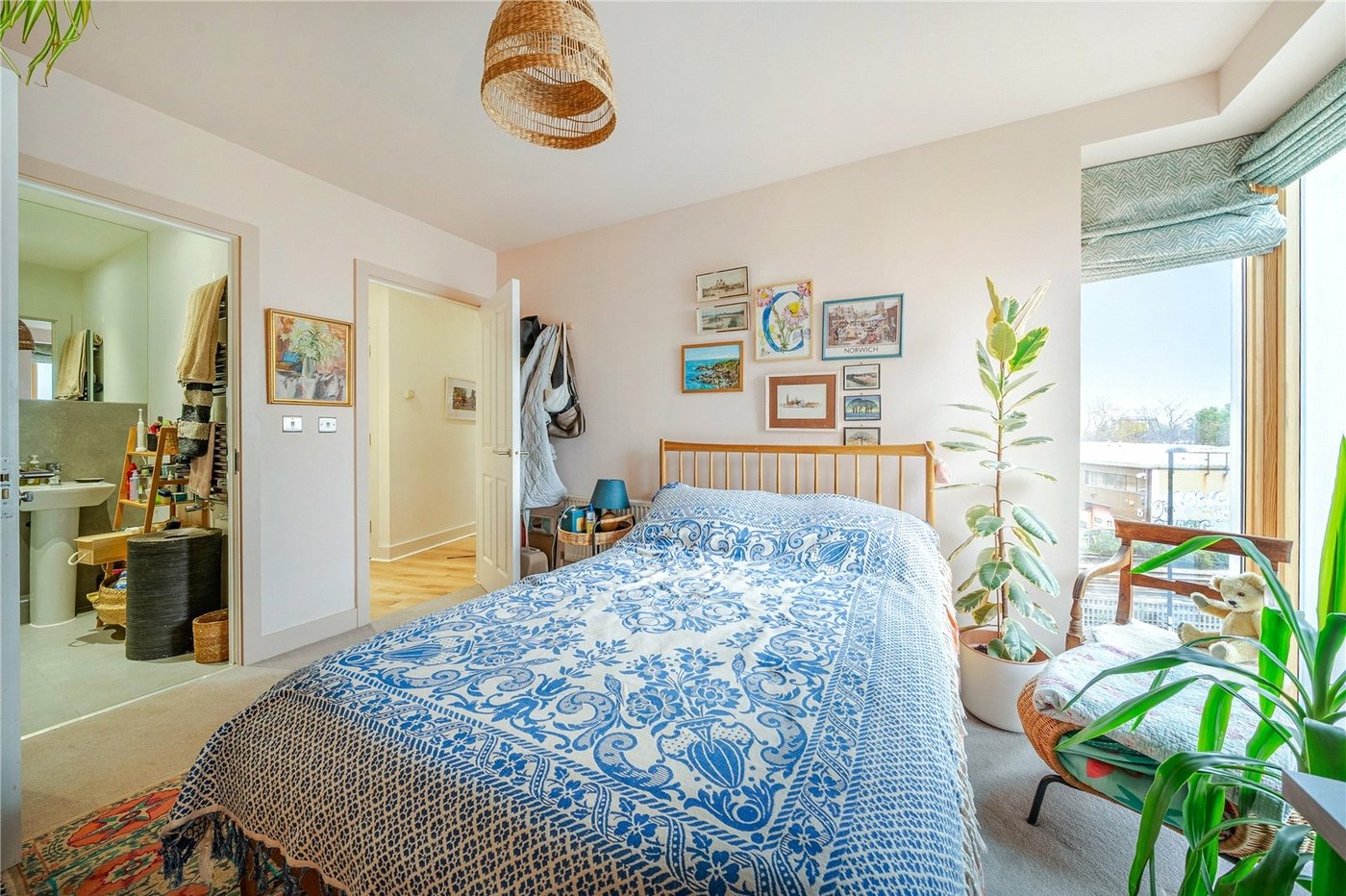 2 bedroom property for sale in Forest Hill | Robinson Jackson