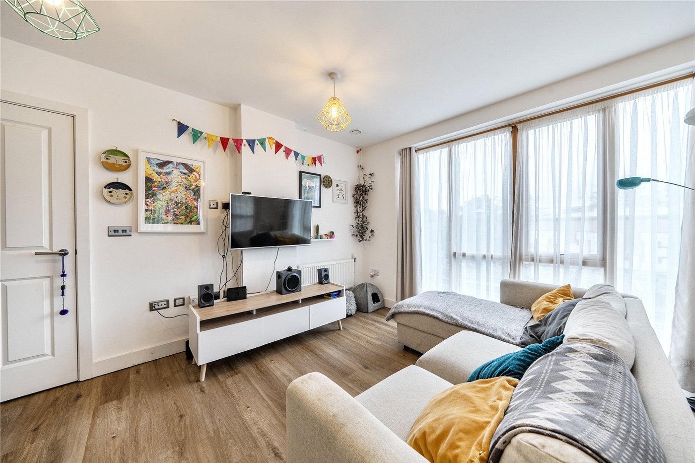 3 bedroom property for sale in Forest Hill | Robinson Jackson