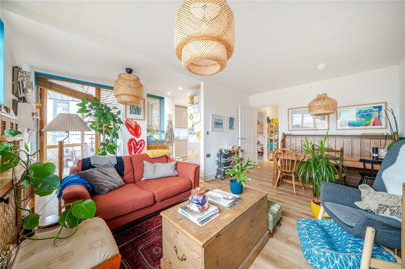 2 bedroom property for sale in London | Robinson Jackson