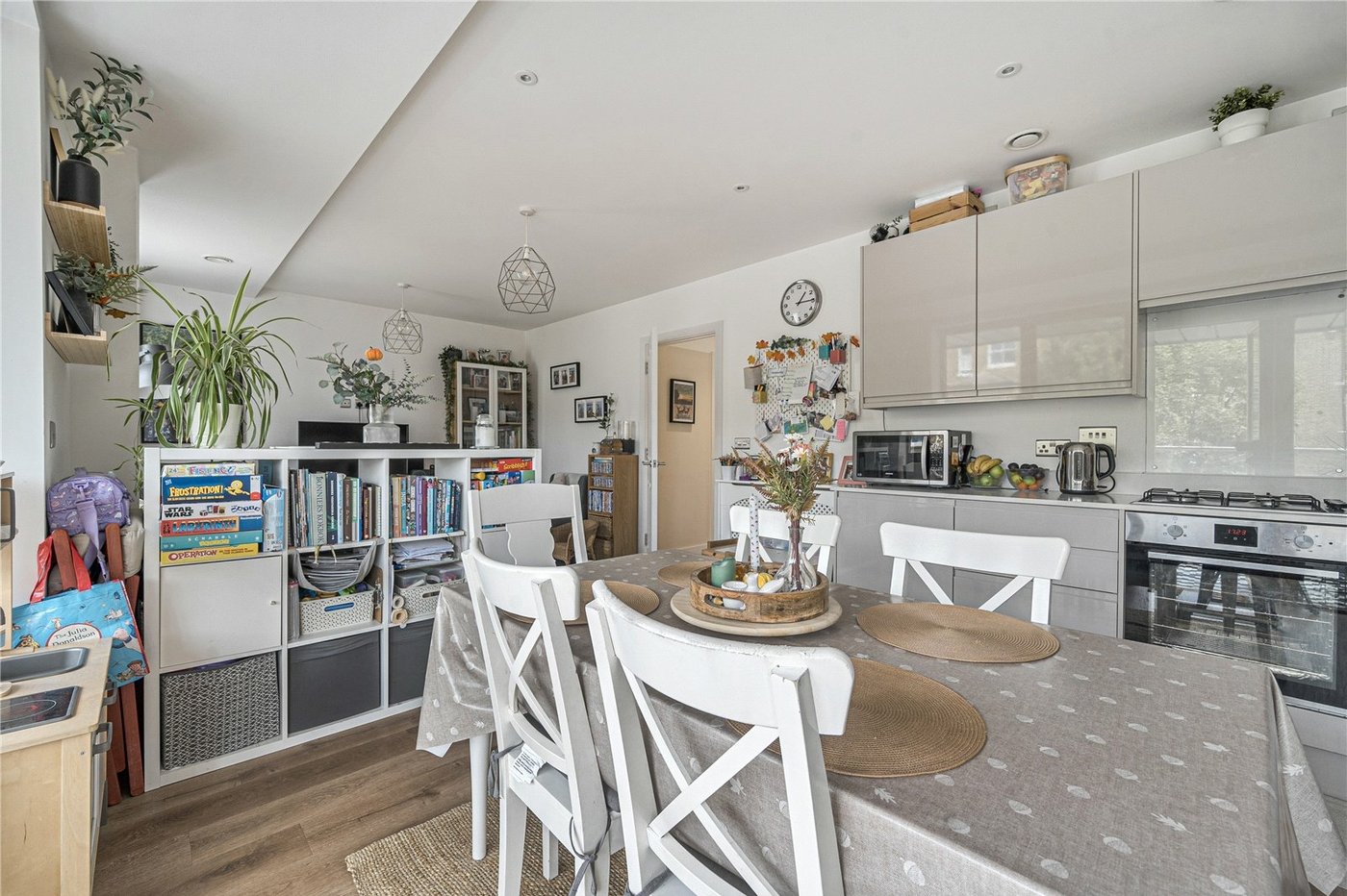 2 bedroom property for sale in  | Robinson Jackson