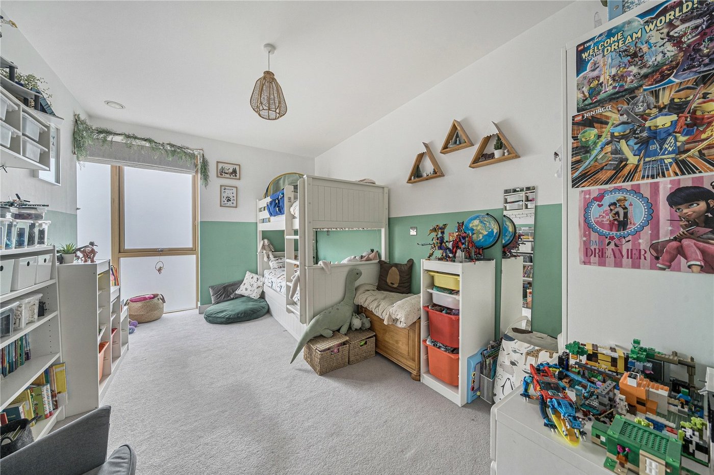 2 bedroom property for sale in  | Robinson Jackson