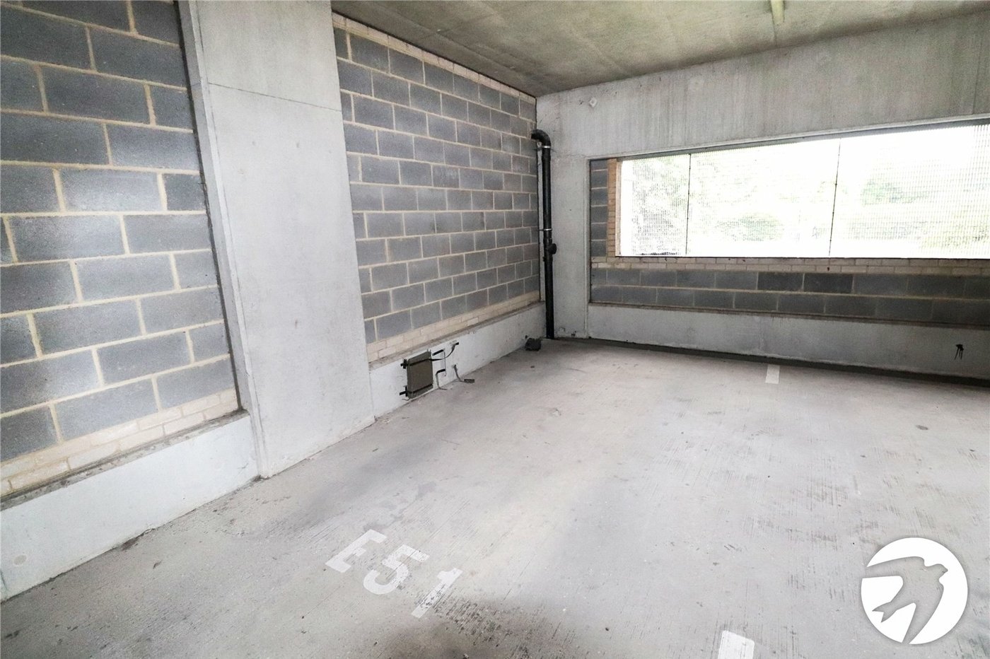 2 bedroom property for sale in Belvedere | Robinson Jackson