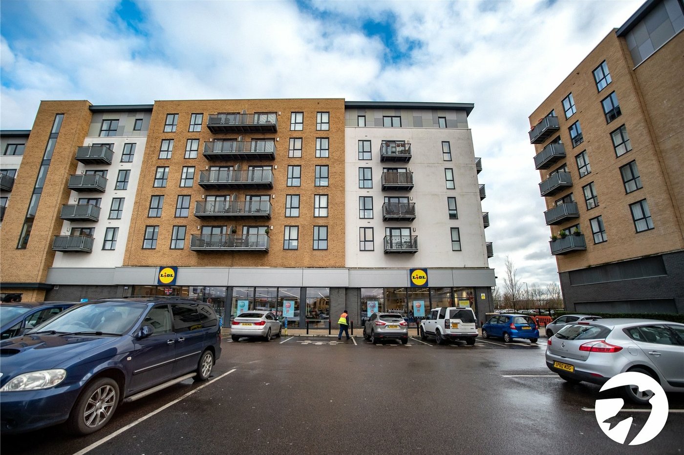 2 bedroom property for sale in Belvedere | Robinson Jackson