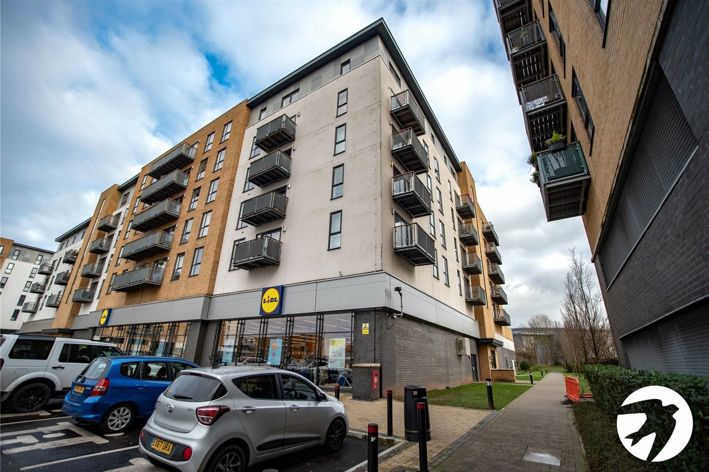 2 bedroom property for sale in Belvedere | Robinson Jackson