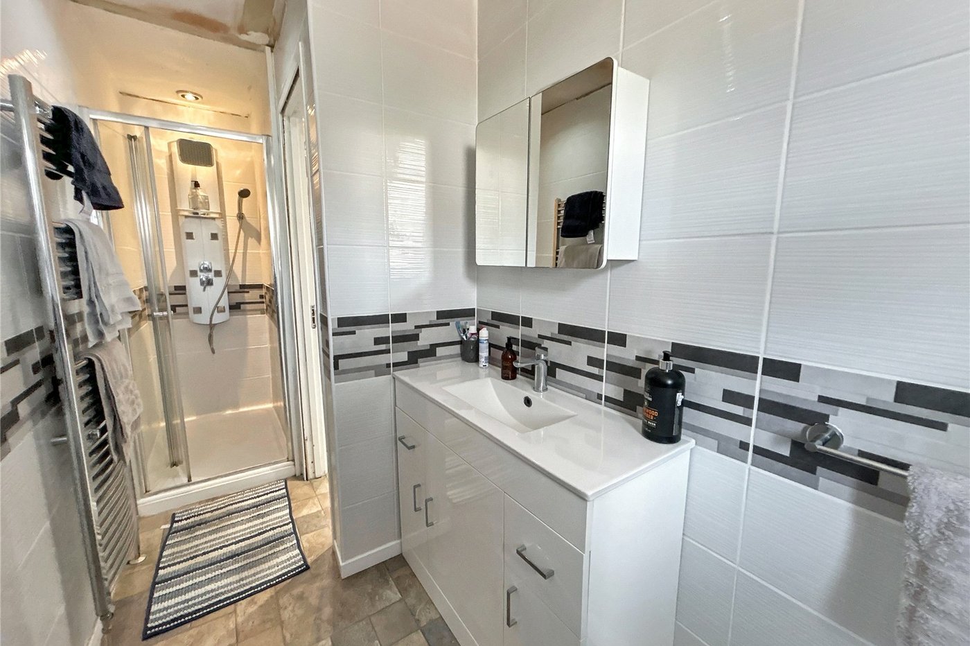 2 bedroom house for sale in Sidcup | Robinson Jackson