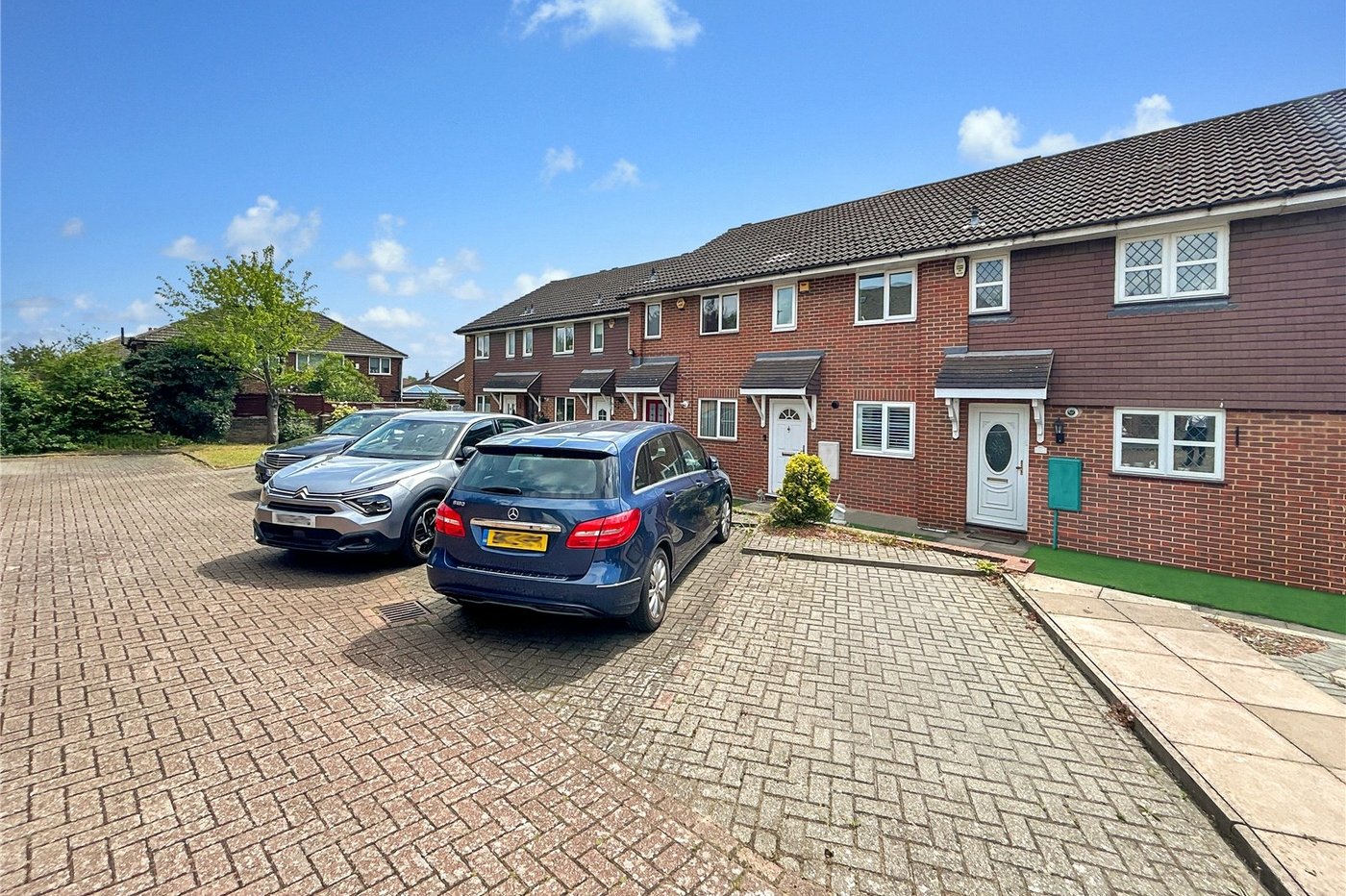 2 bedroom house for sale in Sidcup | Robinson Jackson