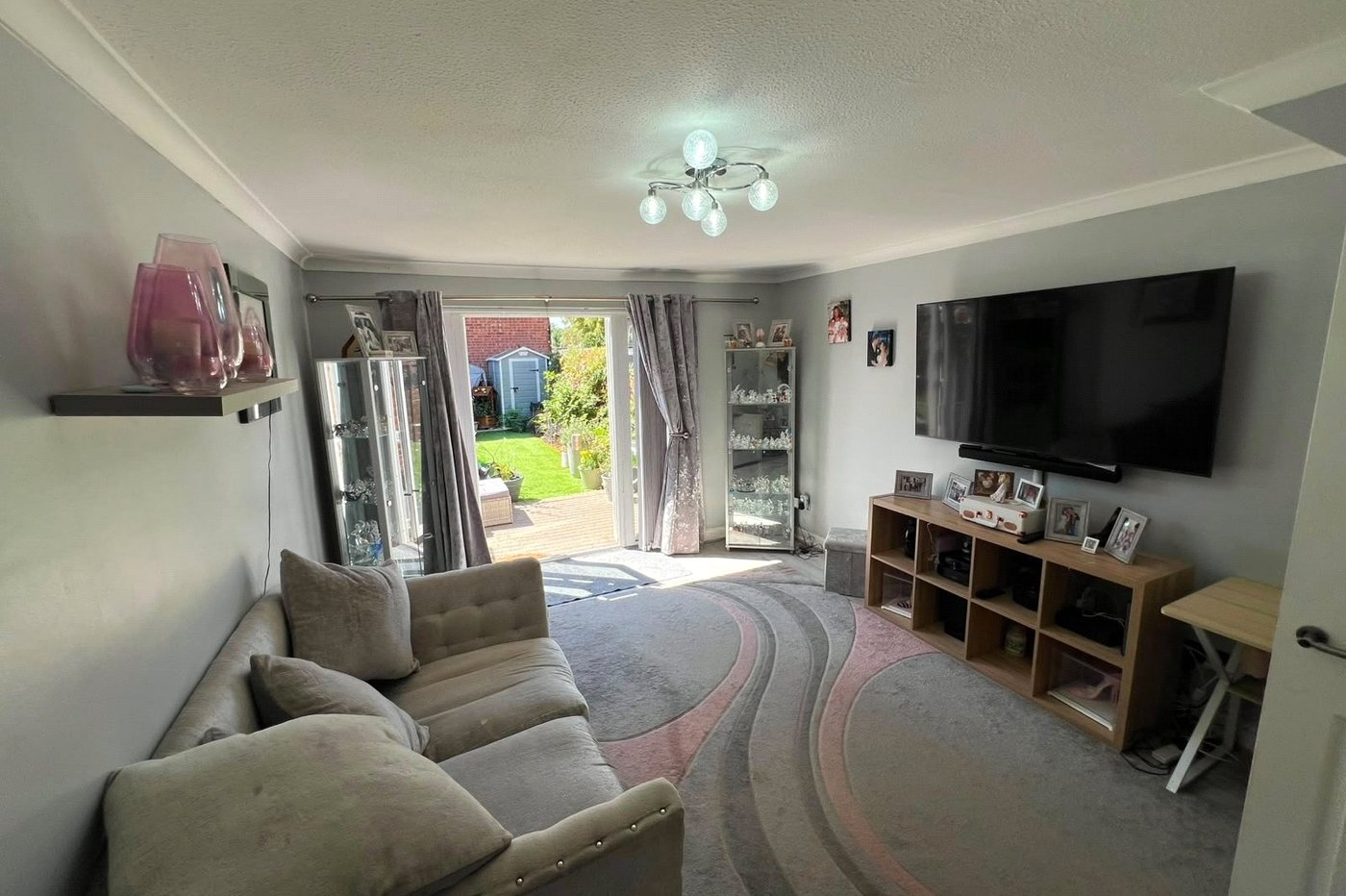 2 bedroom house for sale in Gravesend | Robinson Michael & Jackson