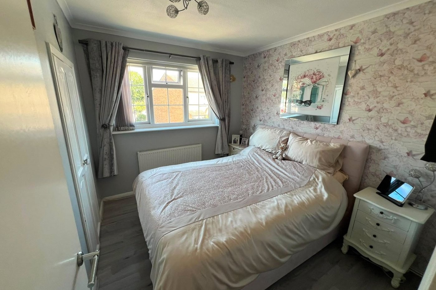 2 bedroom house for sale in Gravesend | Robinson Michael & Jackson