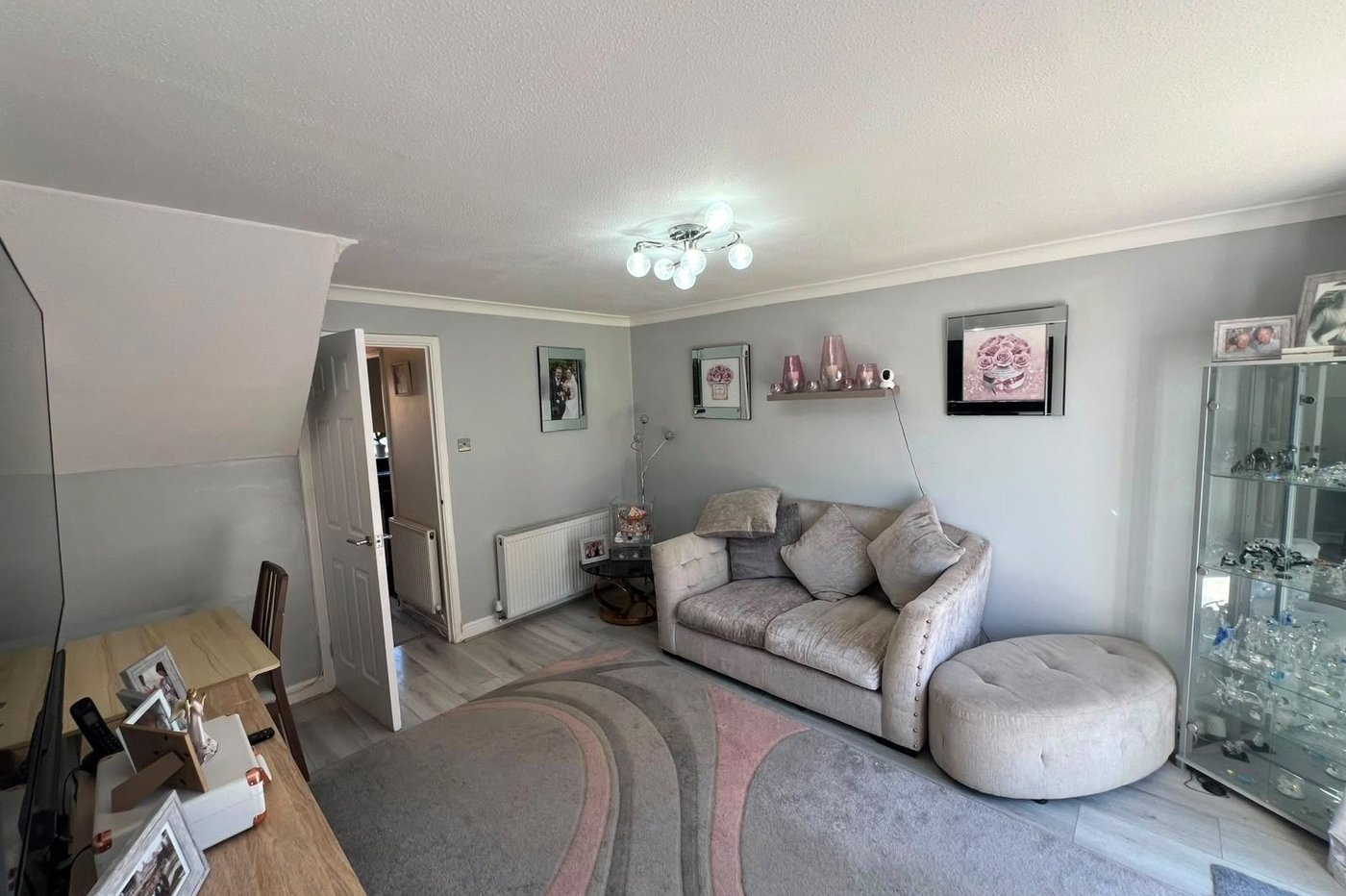 2 bedroom house for sale in Gravesend | Robinson Michael & Jackson