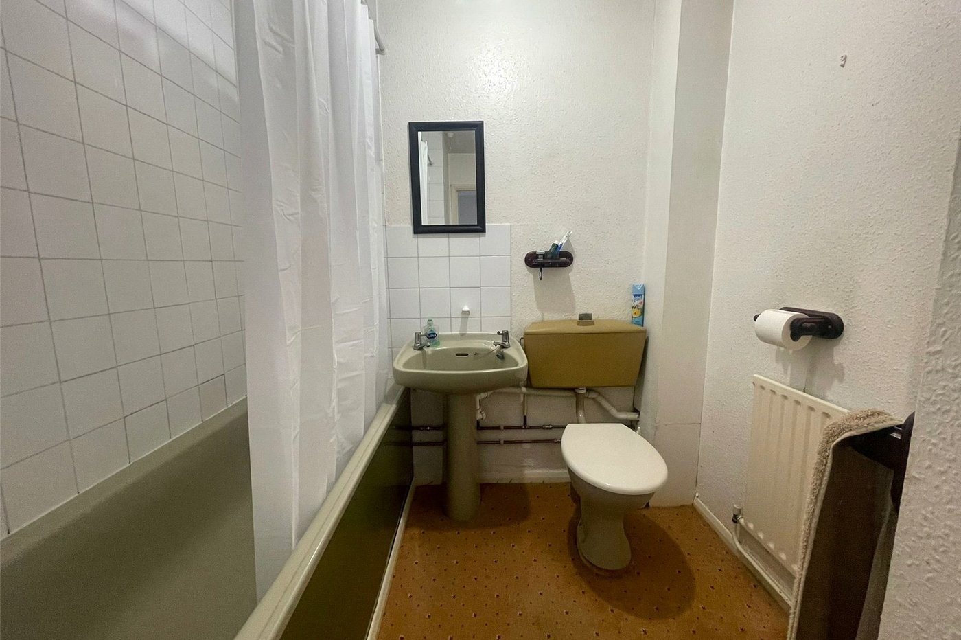 3 bedroom house for sale in Hever Court Farm | Robinson Michael & Jackson