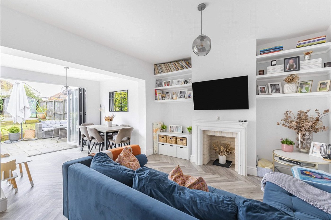 4 bedroom bungalow for sale in Orpington | Robinson Jackson
