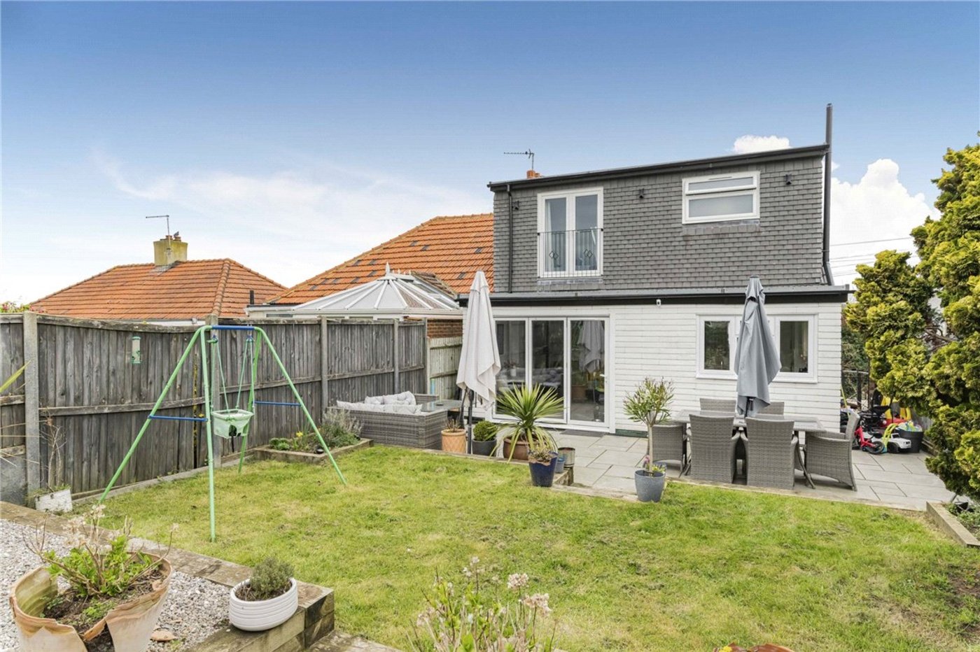 4 bedroom bungalow for sale in Orpington | Robinson Jackson