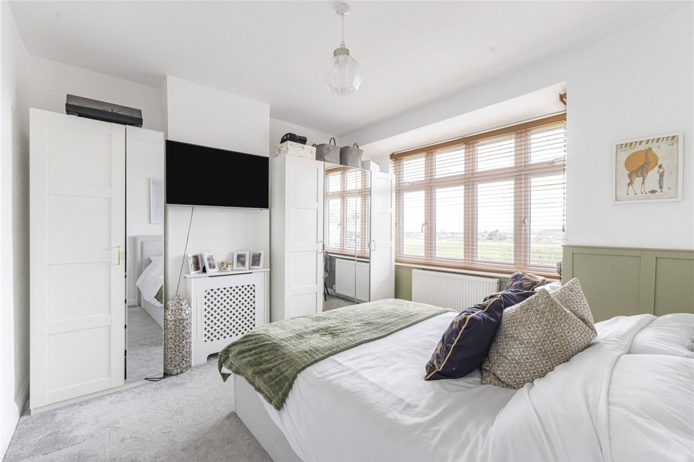 4 bedroom bungalow for sale in Orpington | Robinson Jackson