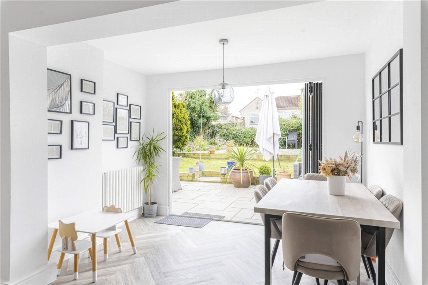 4 bedroom bungalow for sale in Orpington | Robinson Jackson