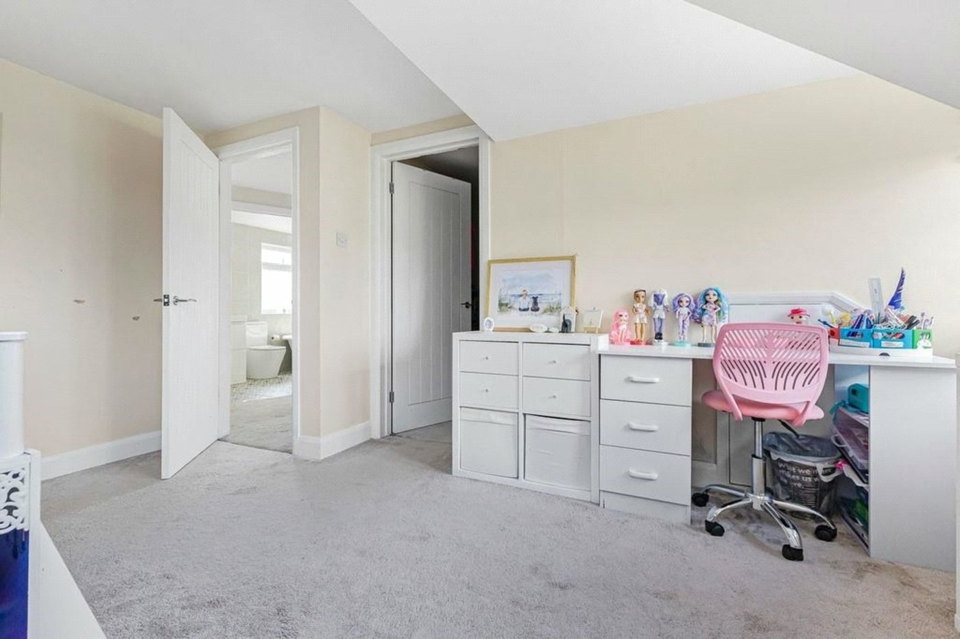 4 bedroom bungalow for sale in Orpington | Robinson Jackson