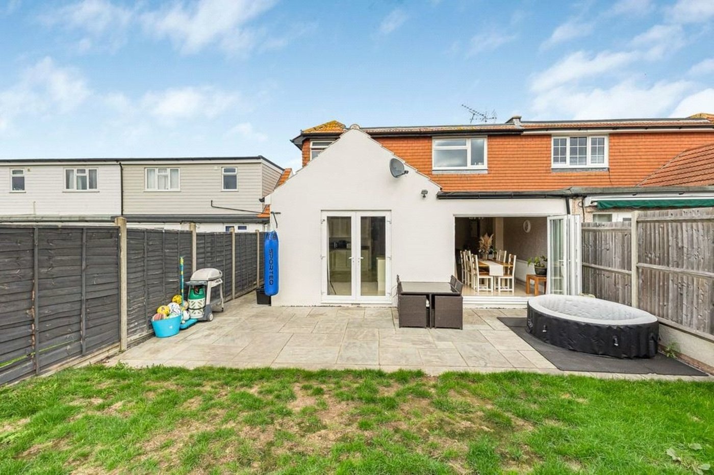 4 bedroom bungalow for sale in Orpington | Robinson Jackson