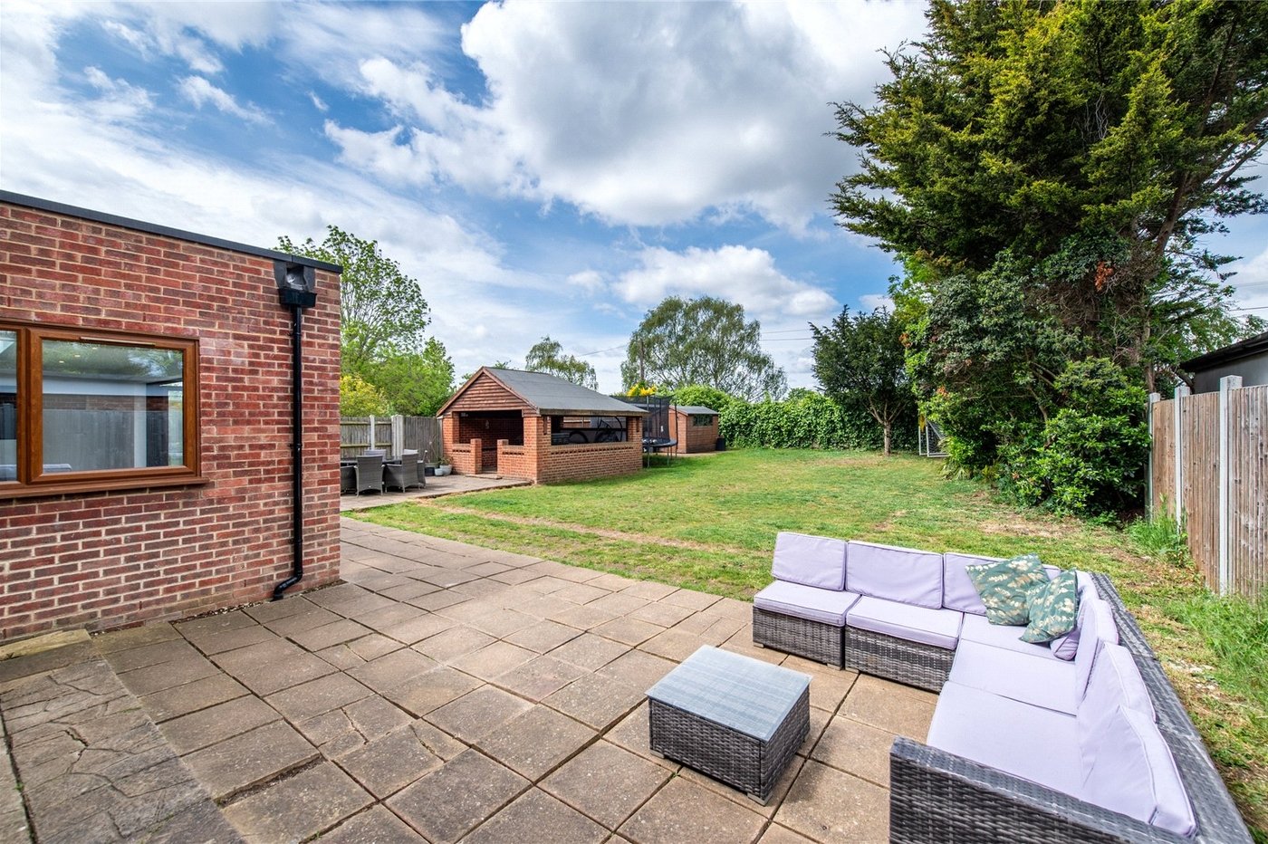 5 bedroom house for sale in Gravesend | Robinson Michael & Jackson