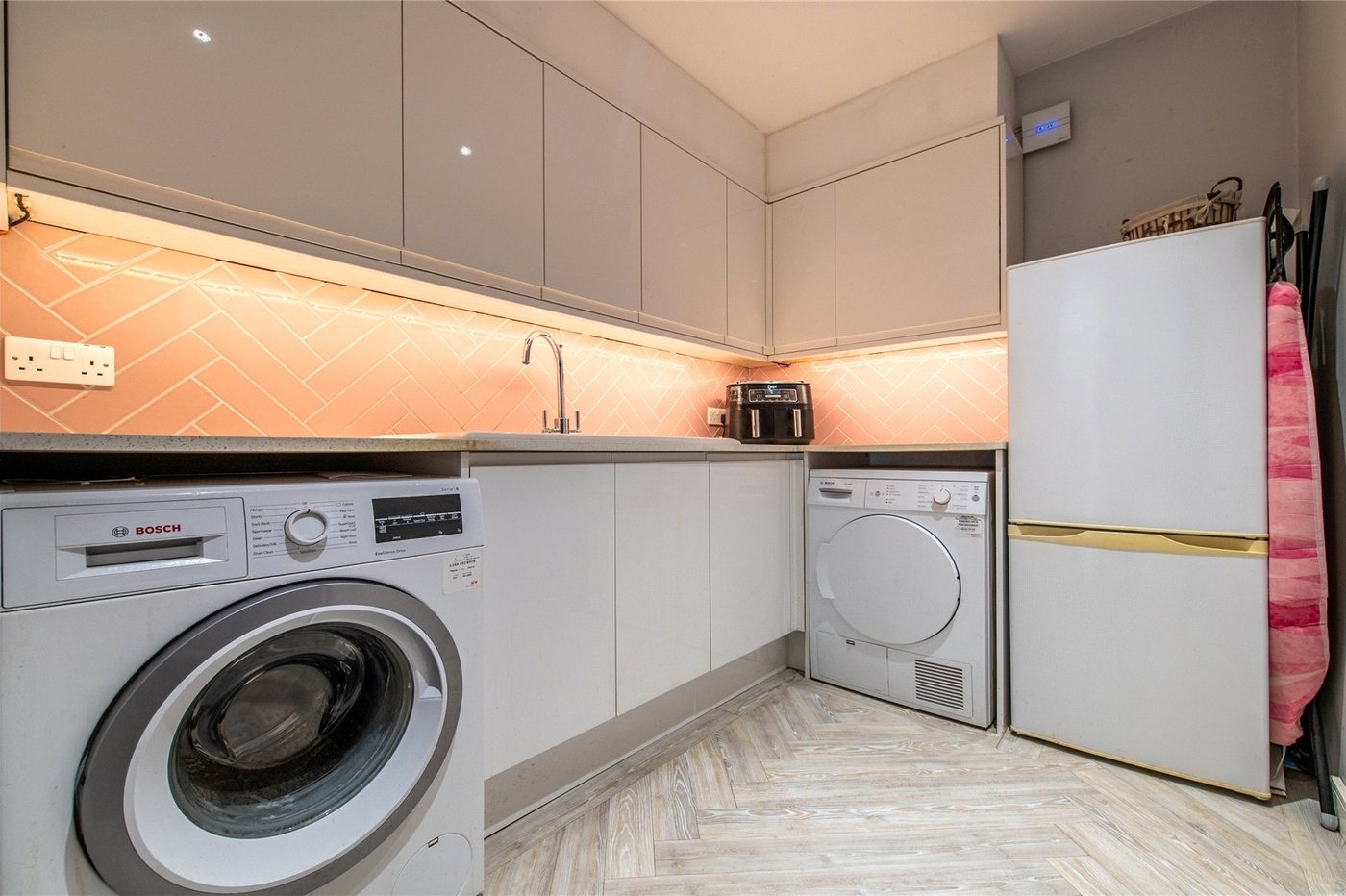 5 bedroom house for sale in Gravesend | Robinson Michael & Jackson