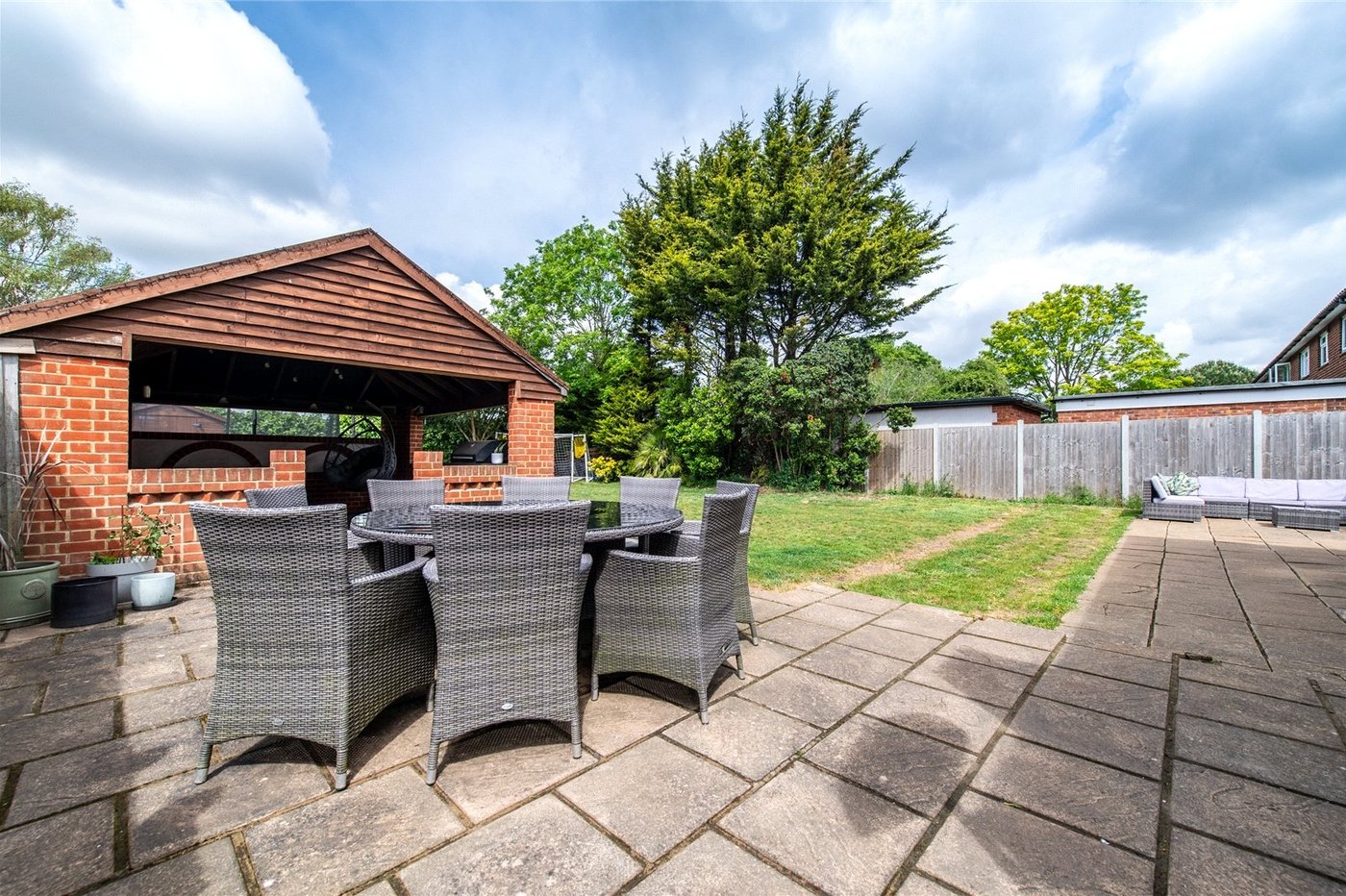 5 bedroom house for sale in Gravesend | Robinson Michael & Jackson