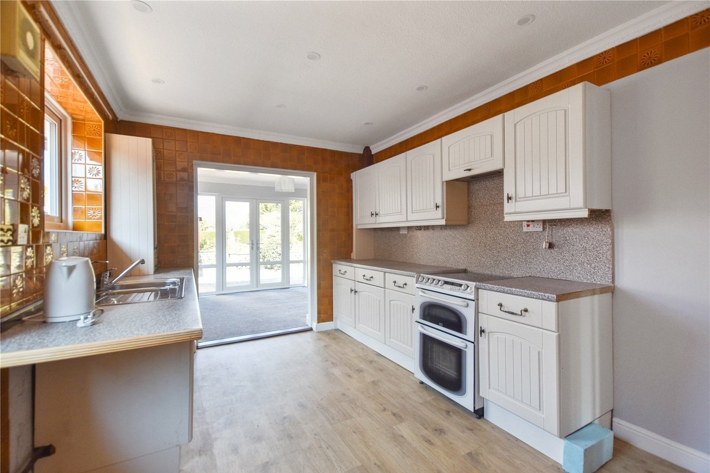 3 bedroom bungalow for sale in Bexley | Robinson Jackson