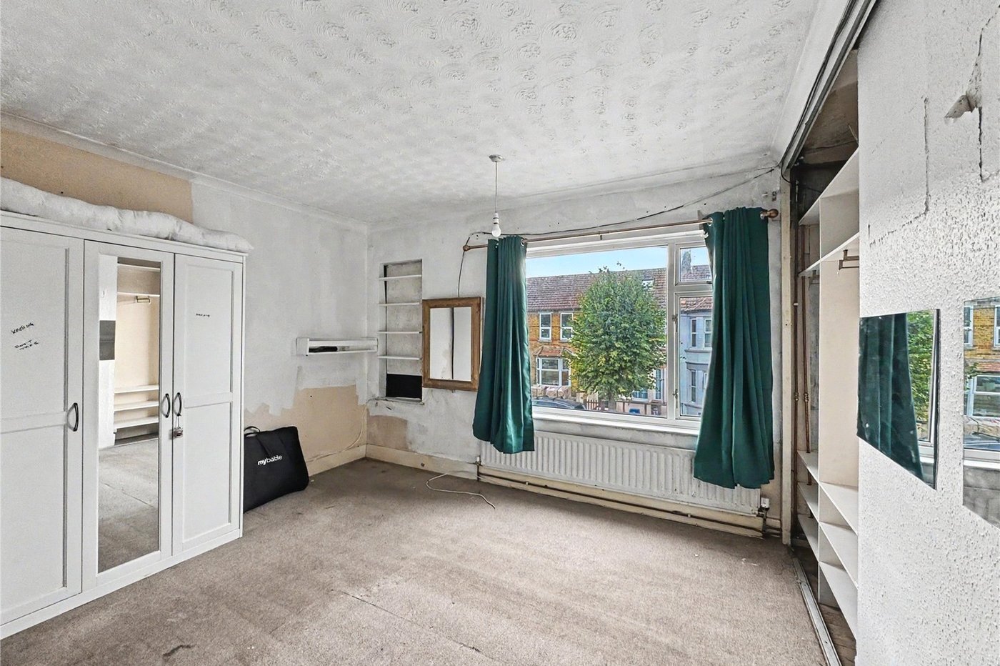4 bedroom house for sale in Gillingham | Robinson Michael & Jackson