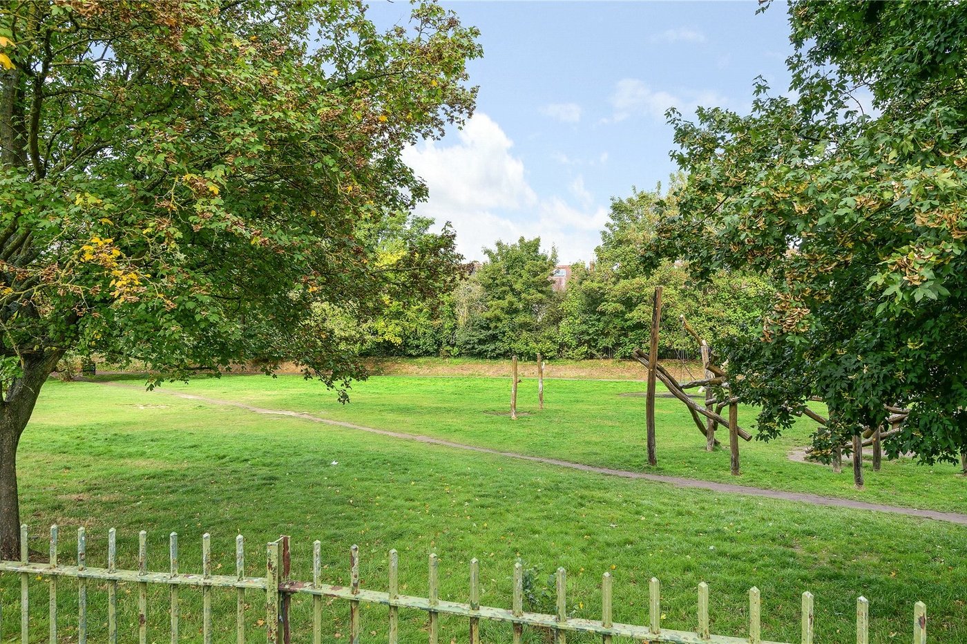 1 bedroom property for sale in  | Robinson Jackson