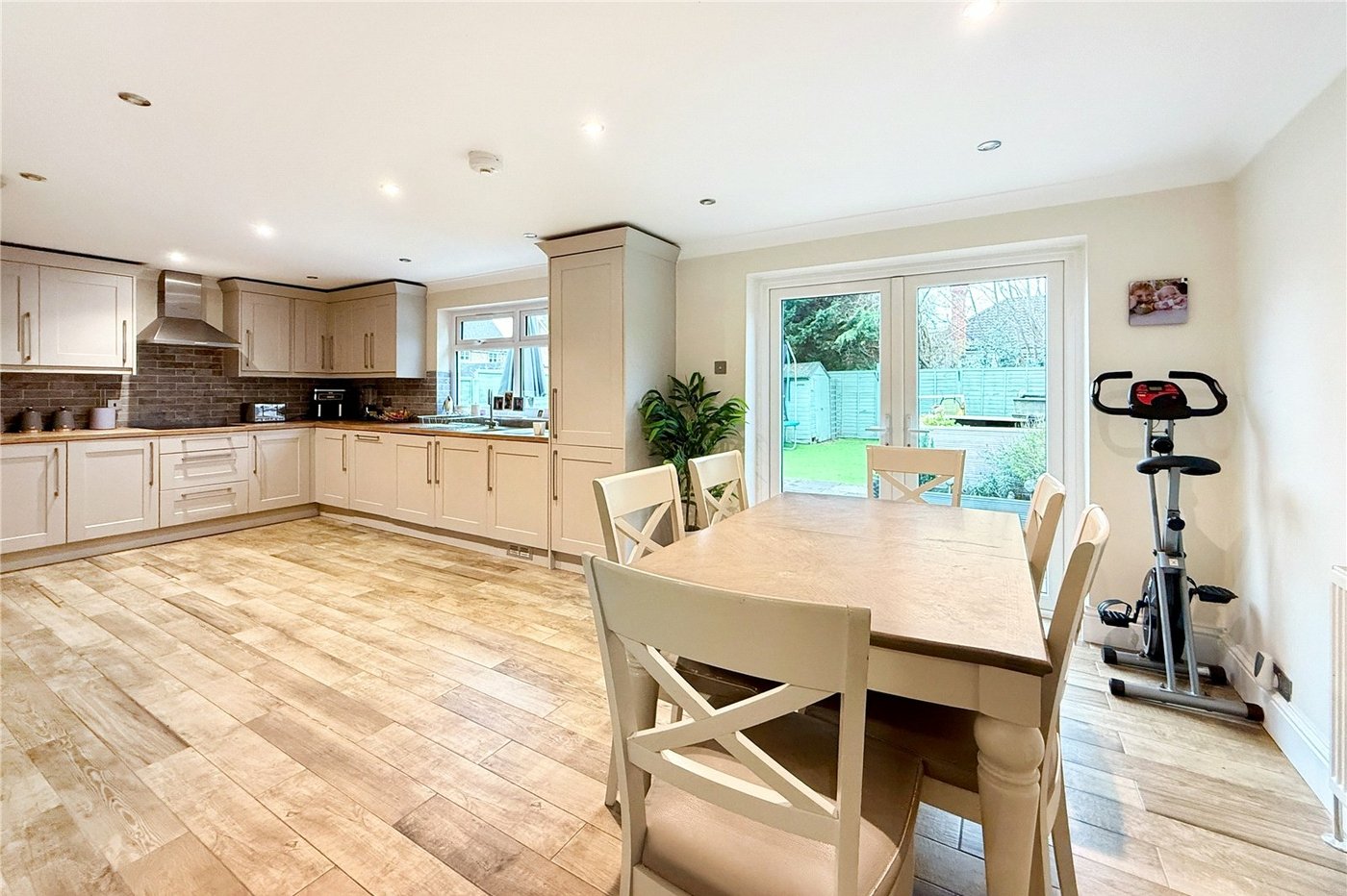 4 bedroom house for sale in Hextable | Robinson Jackson