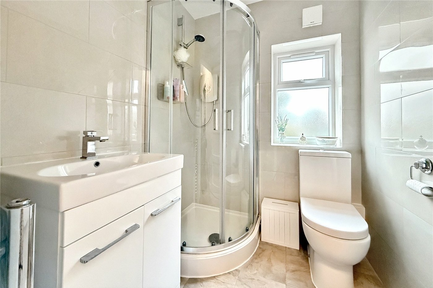 4 bedroom house for sale in Hextable | Robinson Jackson