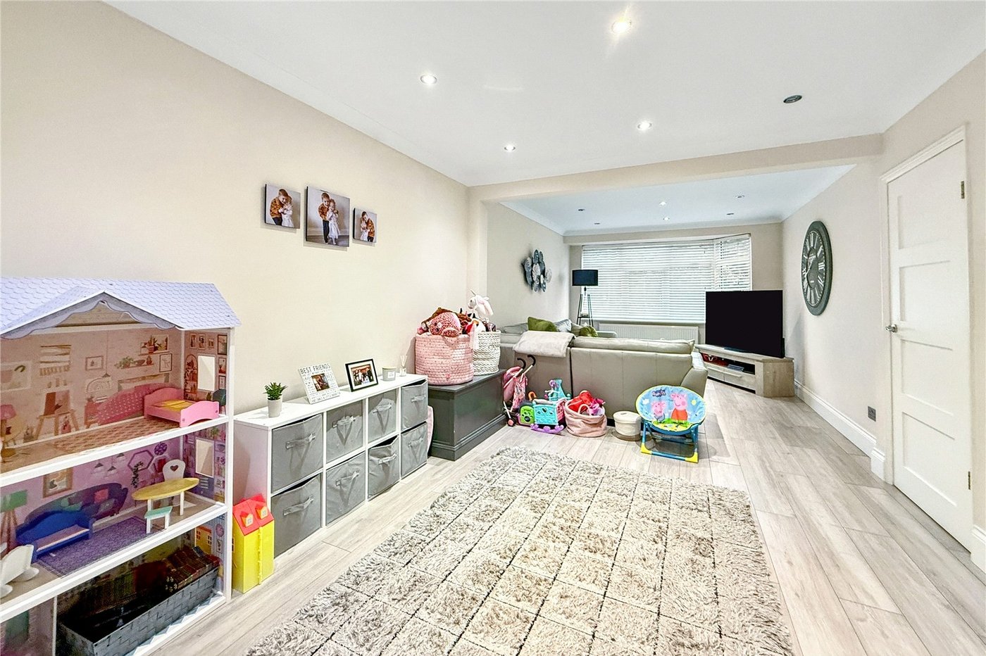 4 bedroom house for sale in Hextable | Robinson Jackson