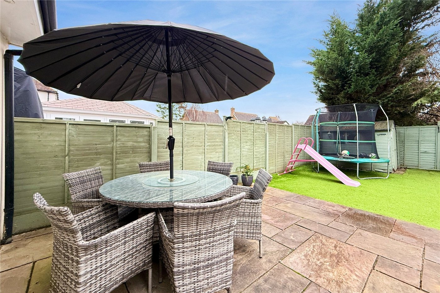 4 bedroom house for sale in Hextable | Robinson Jackson