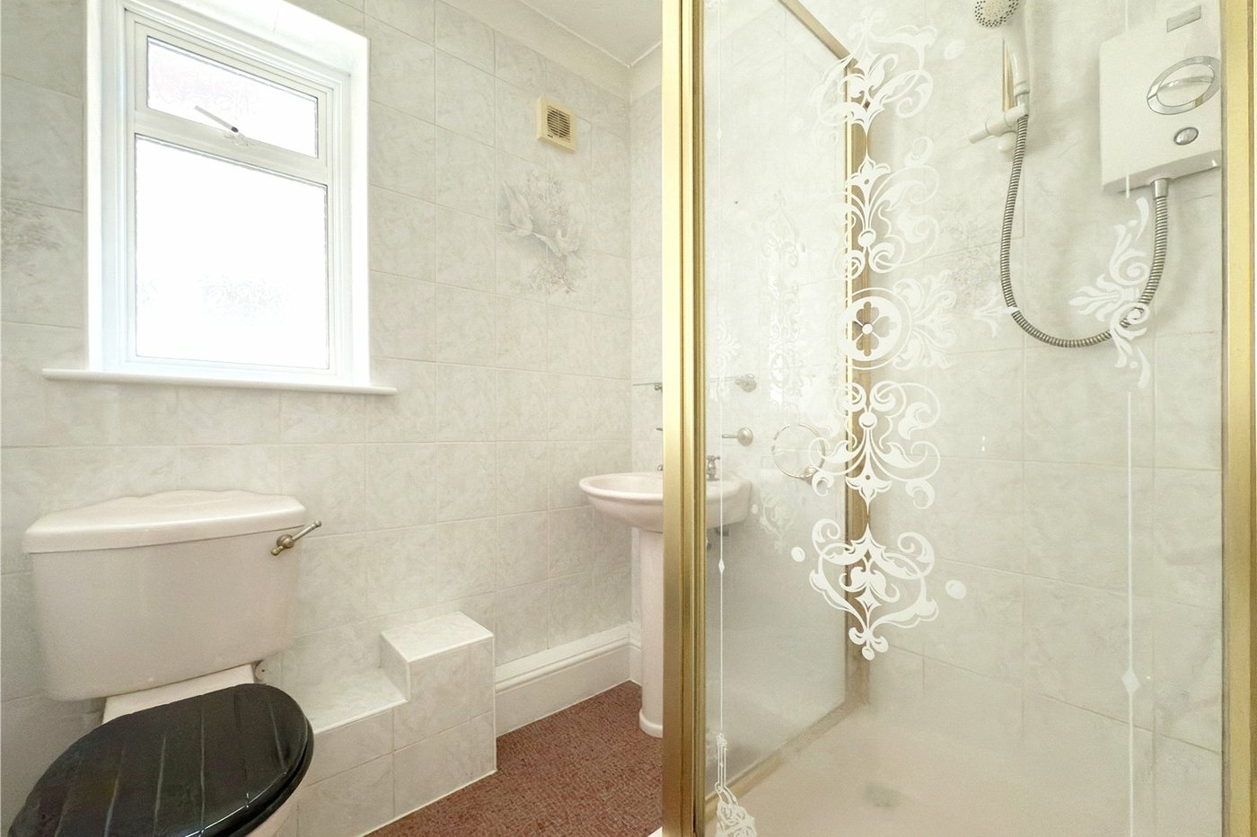 5 bedroom house for sale in Hextable | Robinson Jackson