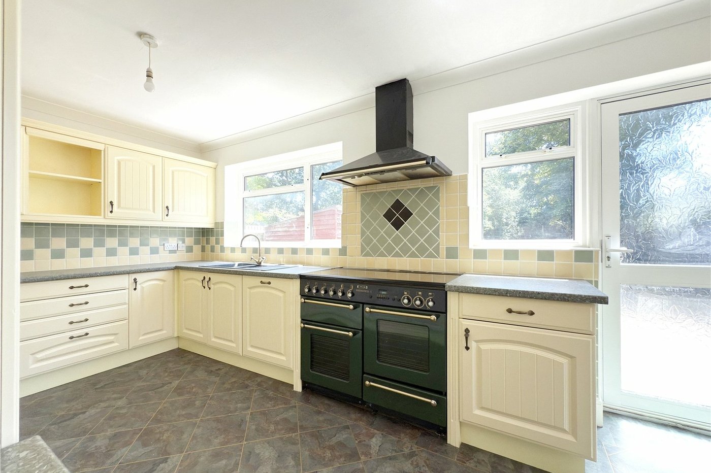 5 bedroom house for sale in Hextable | Robinson Jackson