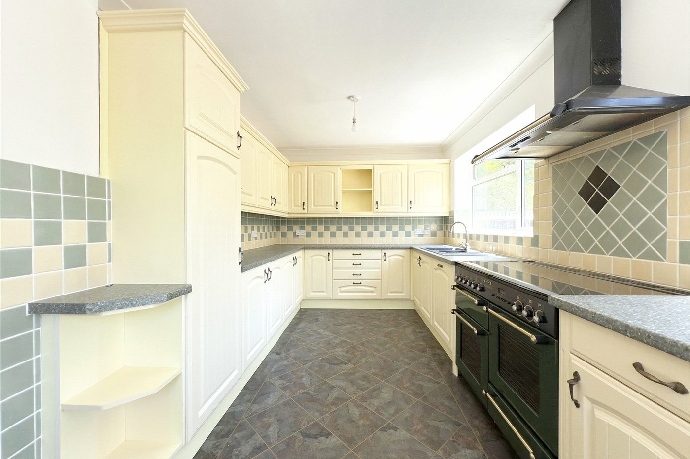 5 bedroom house for sale in Hextable | Robinson Jackson