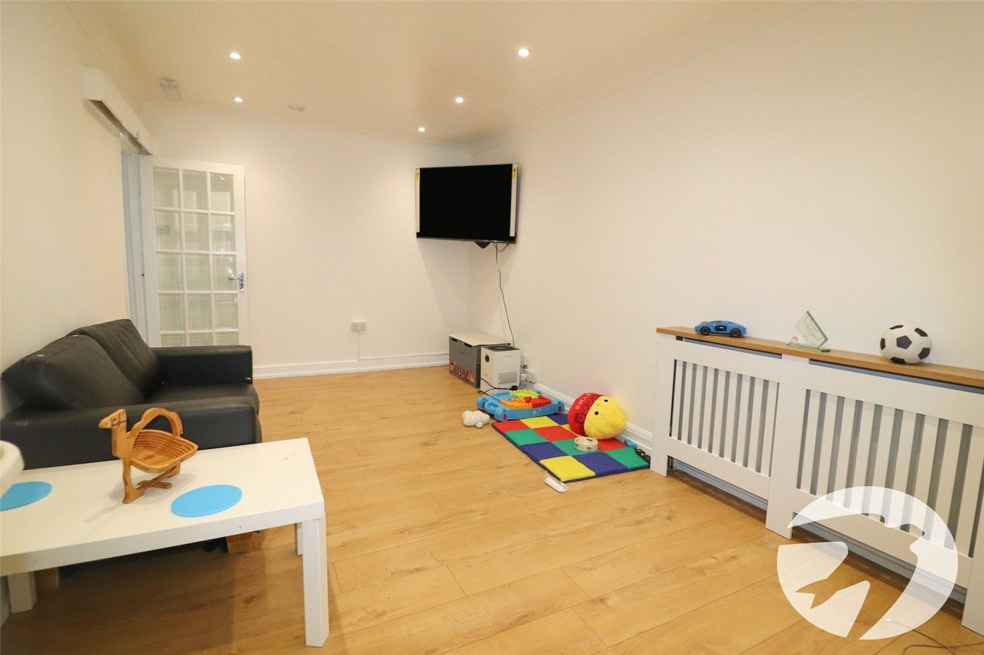 3 bedroom house for sale in Northumberland Heath | Robinson Jackson