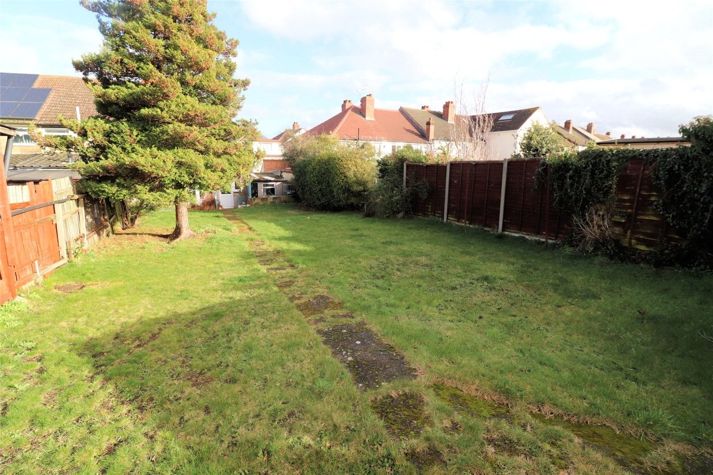 3 bedroom house for sale in Northumberland Heath | Robinson Jackson