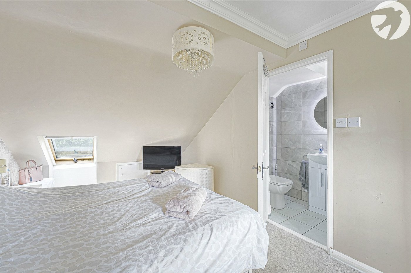 3 bedroom house for sale in Dartford | Robinson Jackson