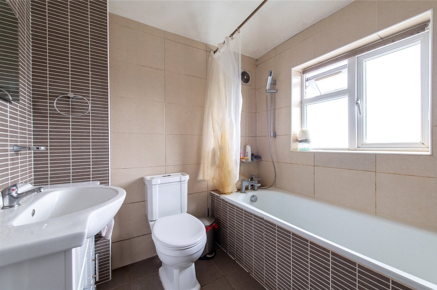 3 bedroom house for sale in Northfleet | Robinson Michael & Jackson