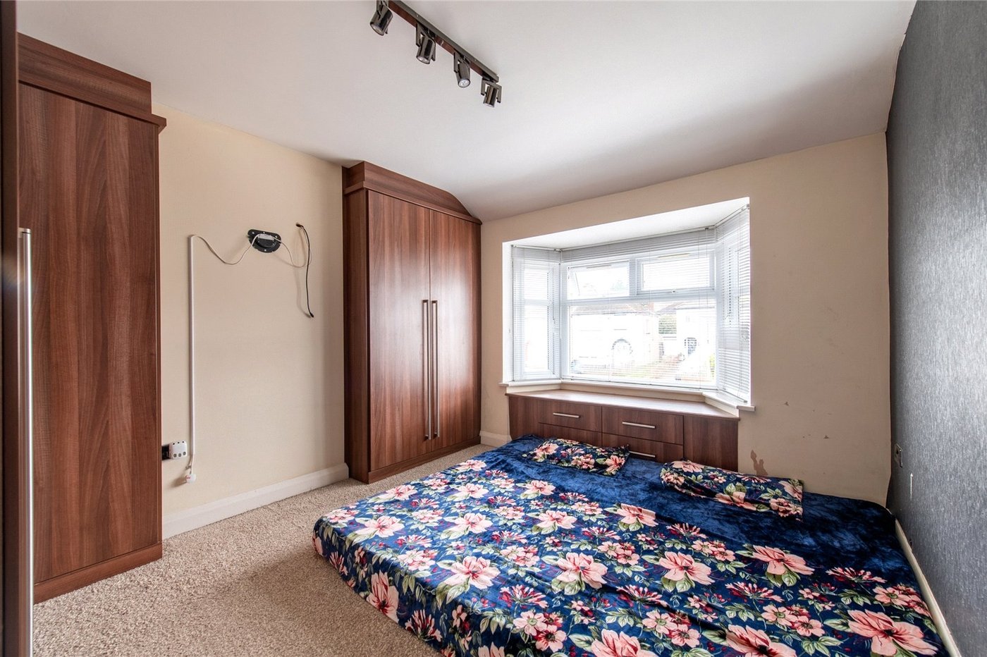 3 bedroom house for sale in Northfleet | Robinson Michael & Jackson