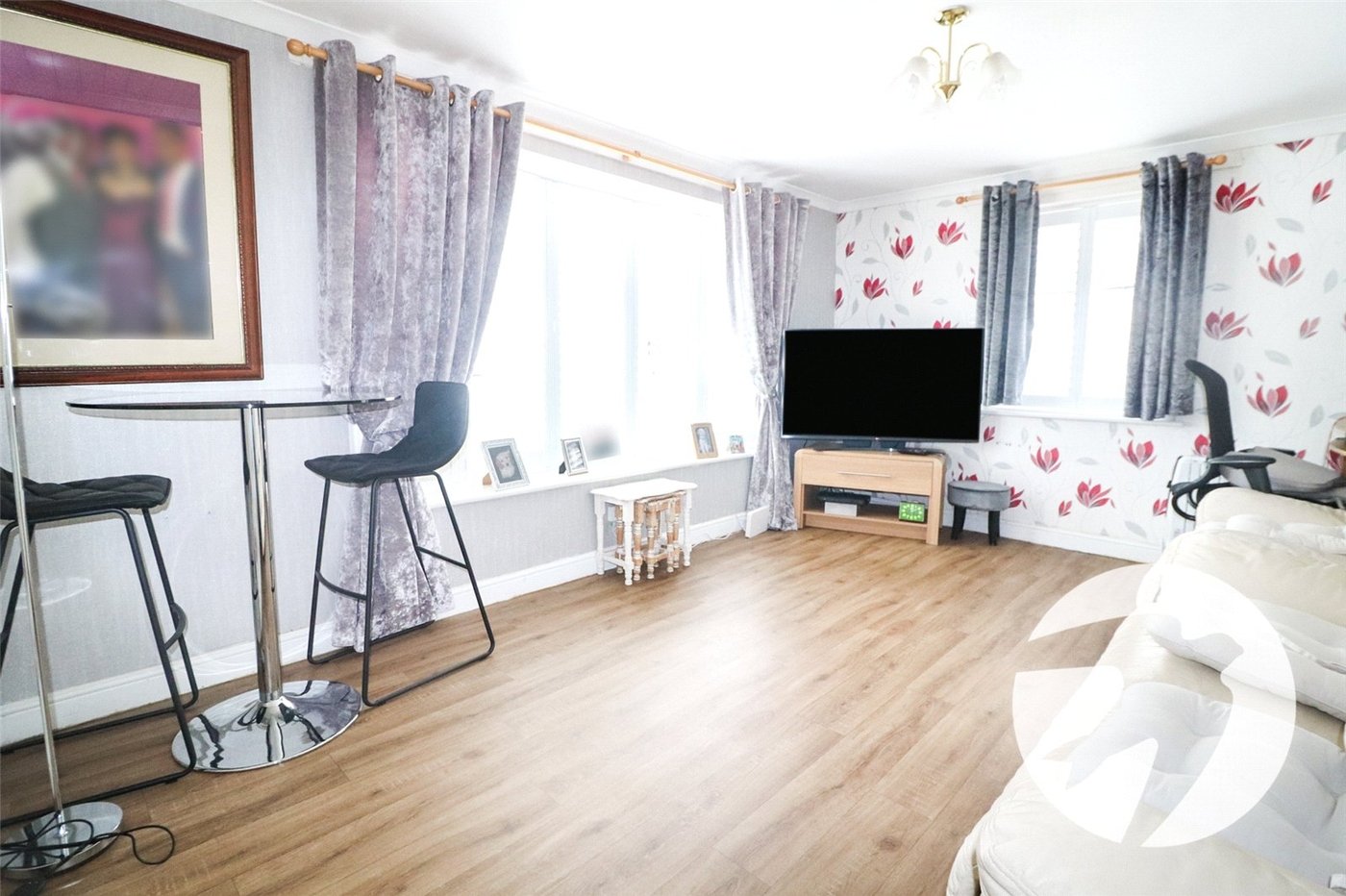2 bedroom bungalow for sale in Erith | Robinson Jackson