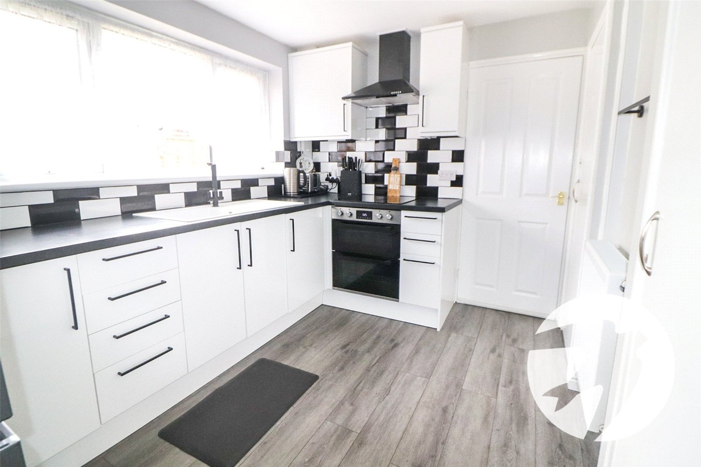 2 bedroom bungalow for sale in Erith | Robinson Jackson