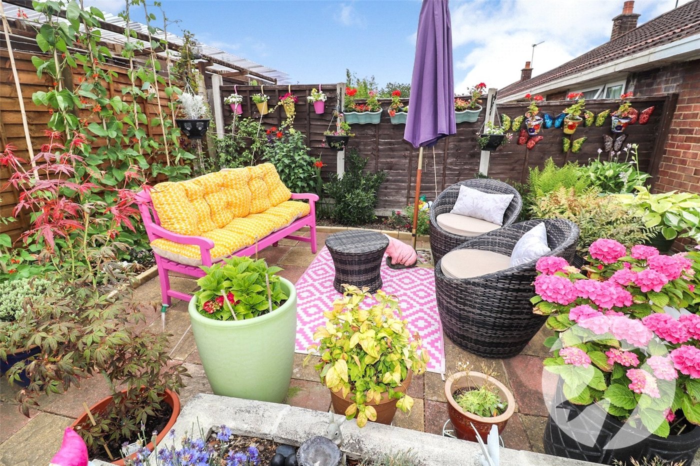 2 bedroom bungalow for sale in Erith | Robinson Jackson