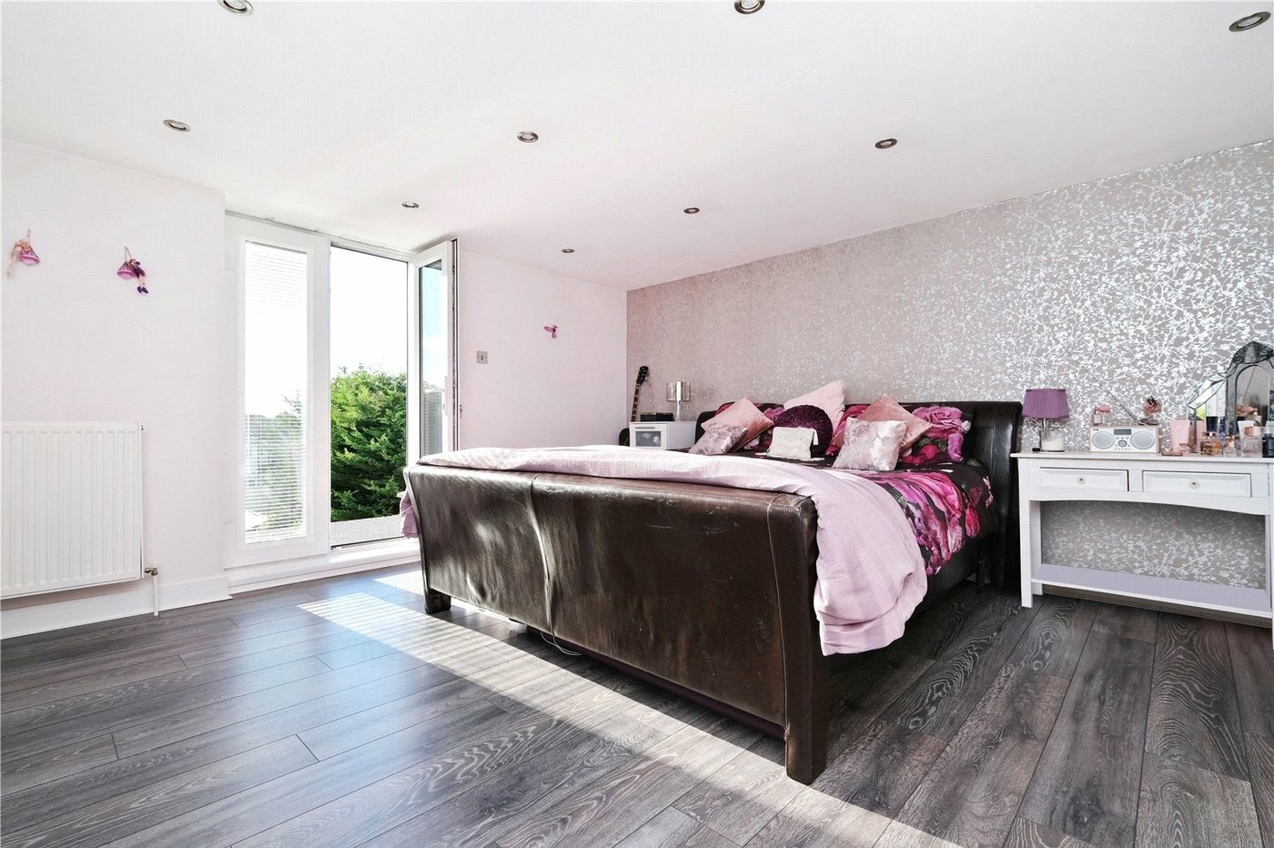 4 bedroom house for sale in Welling | Robinson Jackson