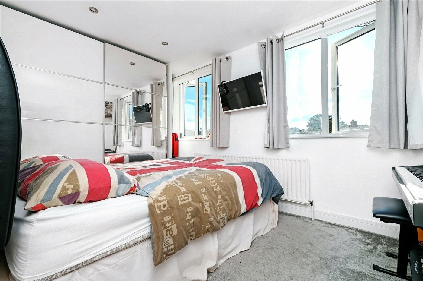 4 bedroom house for sale in Welling | Robinson Jackson