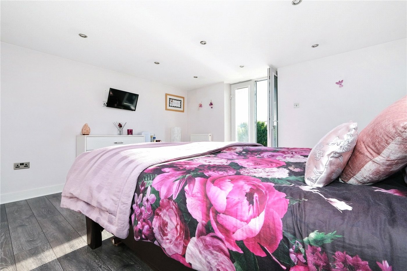 4 bedroom house for sale in Welling | Robinson Jackson