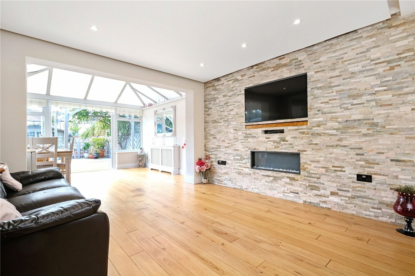 4 bedroom house for sale in Welling | Robinson Jackson